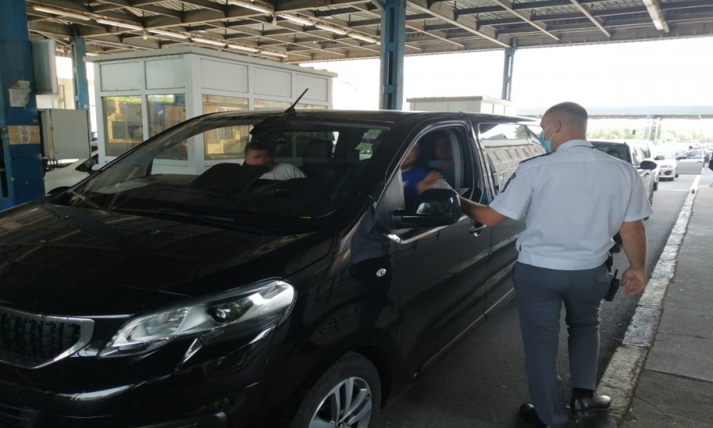 A rămas fără permis de conducere după ce a urcat la volan în stare de ebrietate, dar și-a cumpărat altul cu 300 de euro